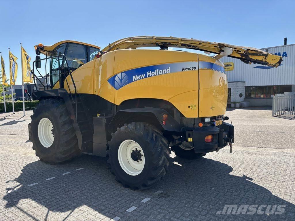 New Holland FR9050 Кормозбиральні комбайни