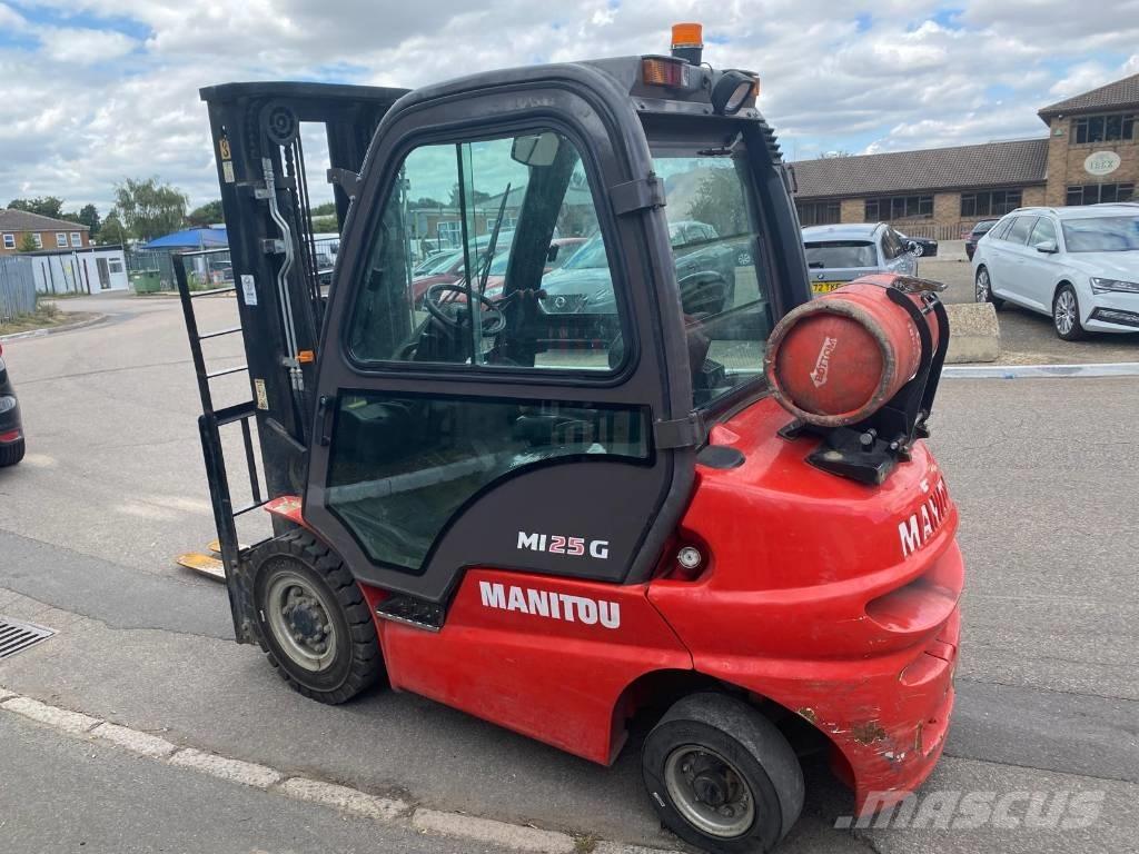 Manitou MI 25 G Газові навантажувачі