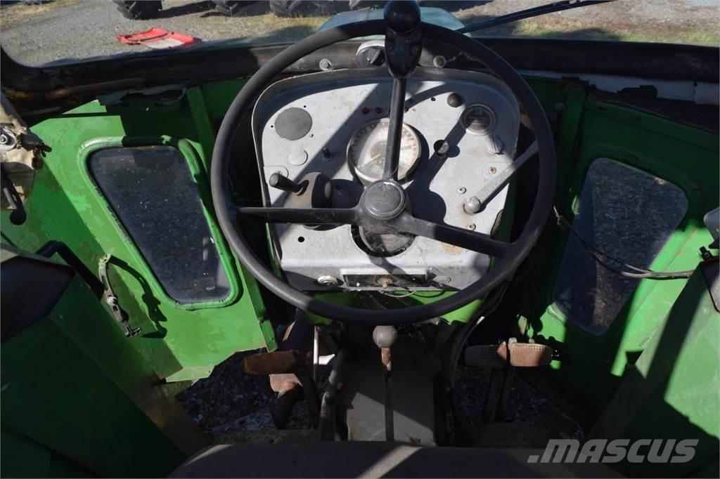 Deutz-Fahr D4006 Трактори