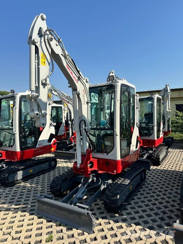 Takeuchi TB 225 V0 Міні-екскаватори < 7т