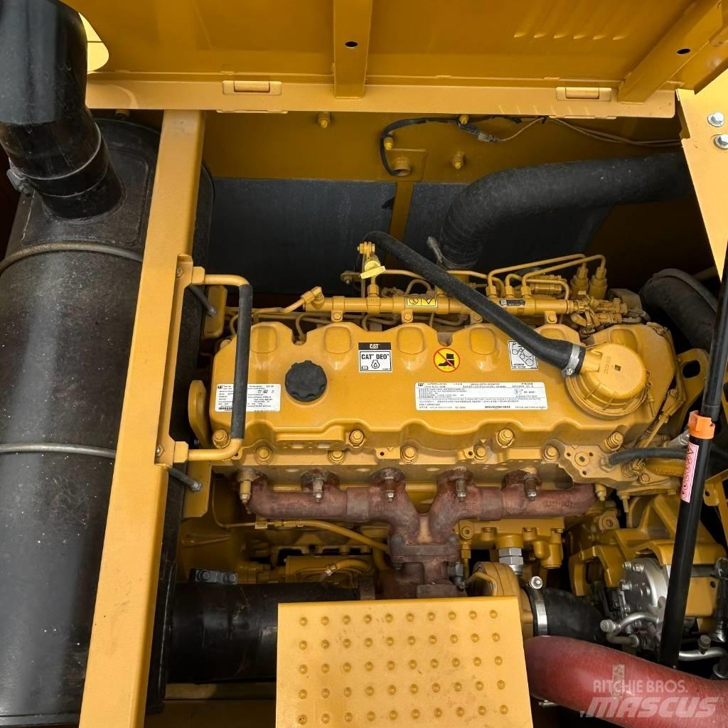 CAT 336GC Гусеничні екскаватори