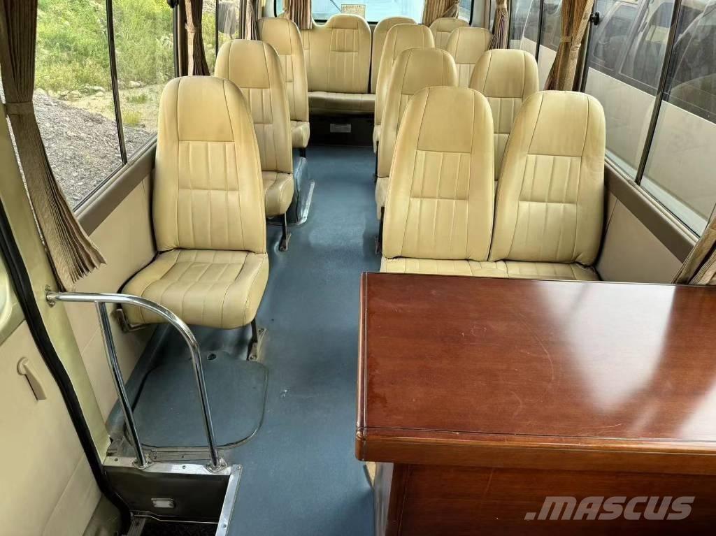 Toyota Coaster Bus Мікроавтобуси