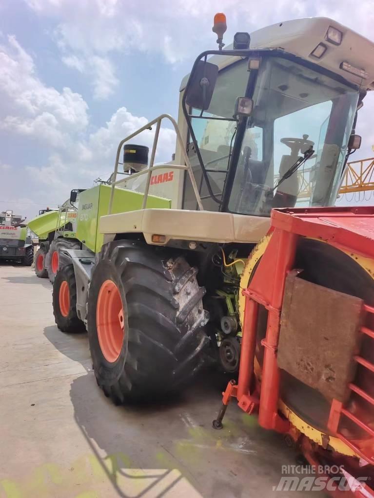 CLAAS Jaguar 870 Кормозбиральні комбайни