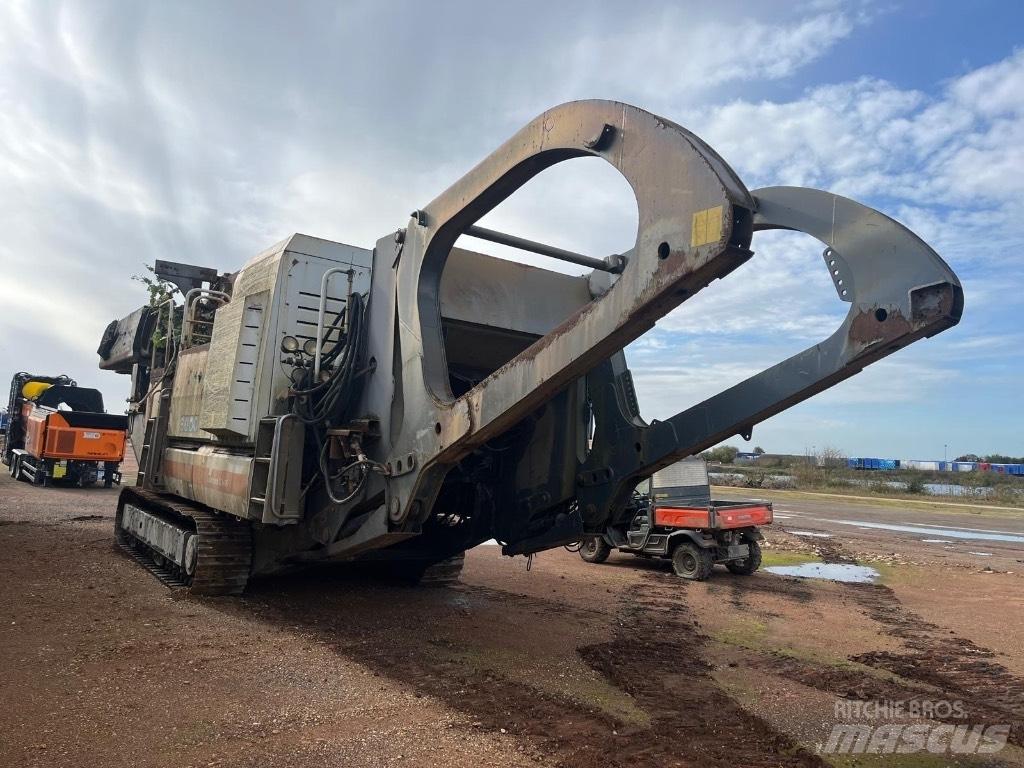 Metso LT1415S Мобільні дробарки
