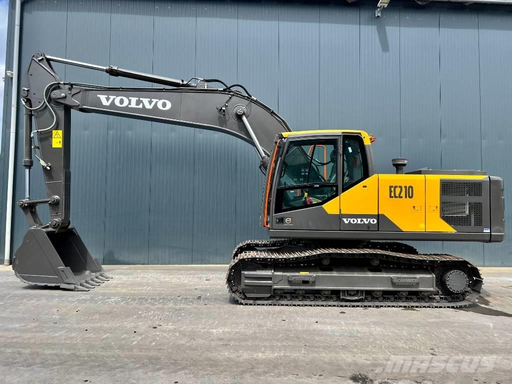 Volvo EC210 Гусеничні екскаватори