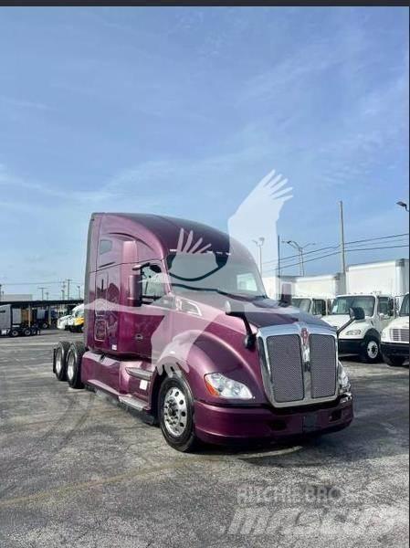 Kenworth T680 Тягачі