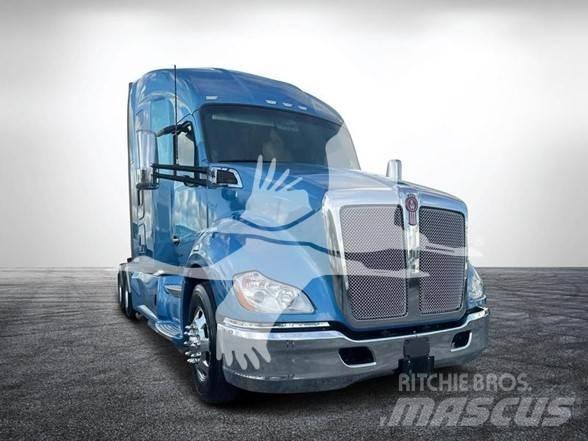 Kenworth T680 Тягачі
