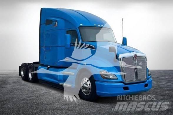 Kenworth T680 Тягачі