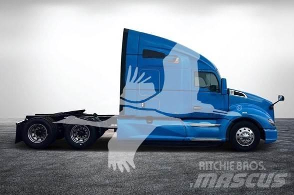 Kenworth T680 Тягачі
