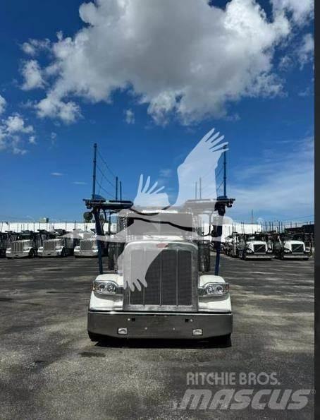 Peterbilt 388 Будтехніка - Інші