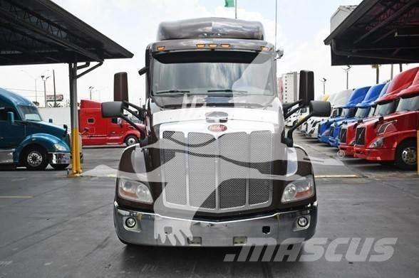 Peterbilt 579 Тягачі