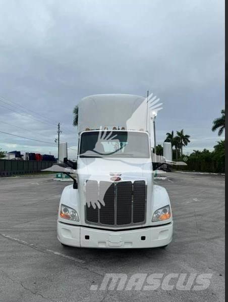 Peterbilt 579 Тягачі