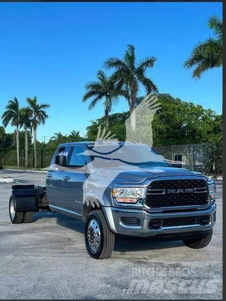 RAM 5500 SLT Шасі з кабіною