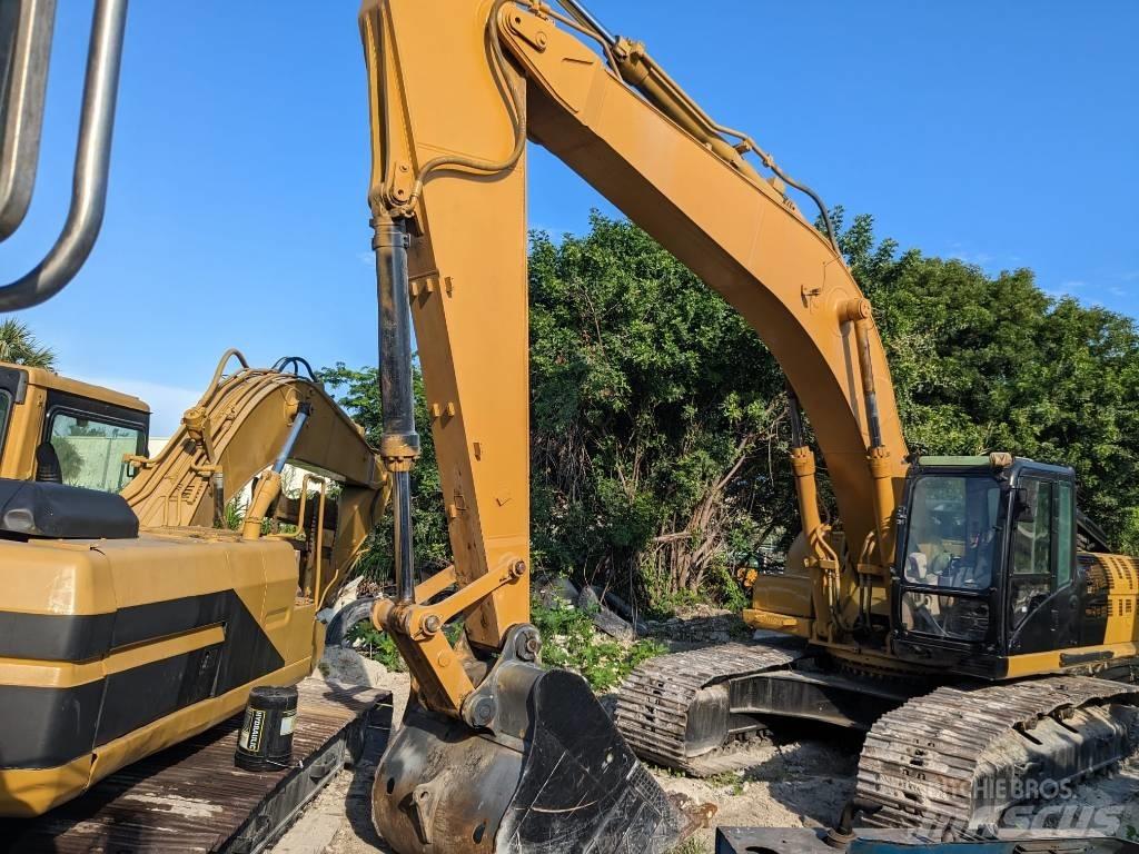 CAT 330 CL Гусеничні екскаватори