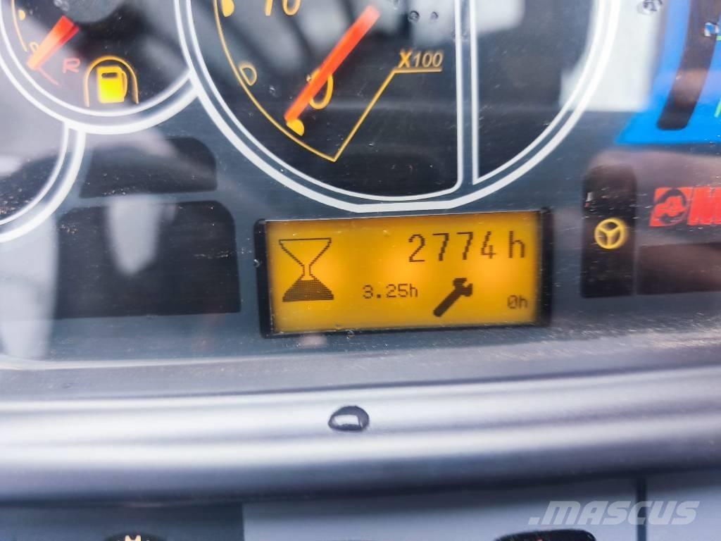 Manitou MT 1440 Телескопічні навантажувачі