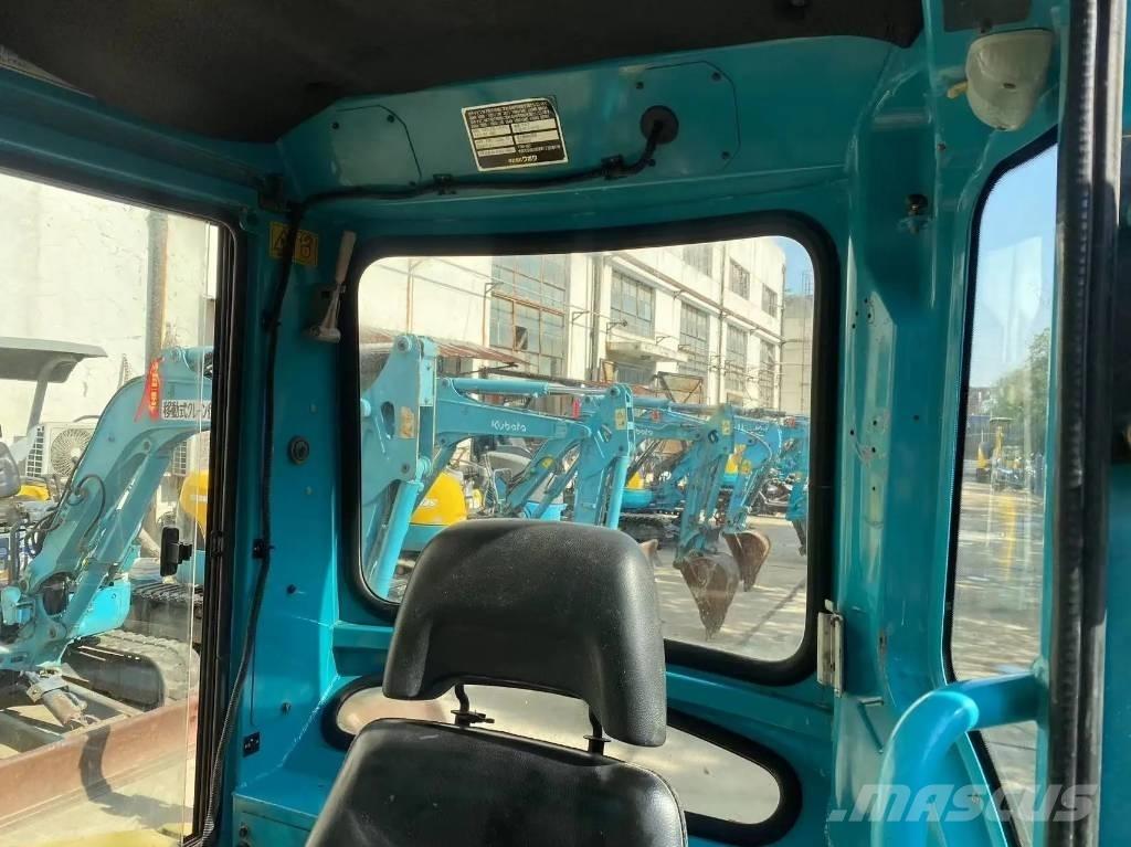 Kubota U35 Міні-екскаватори < 7т