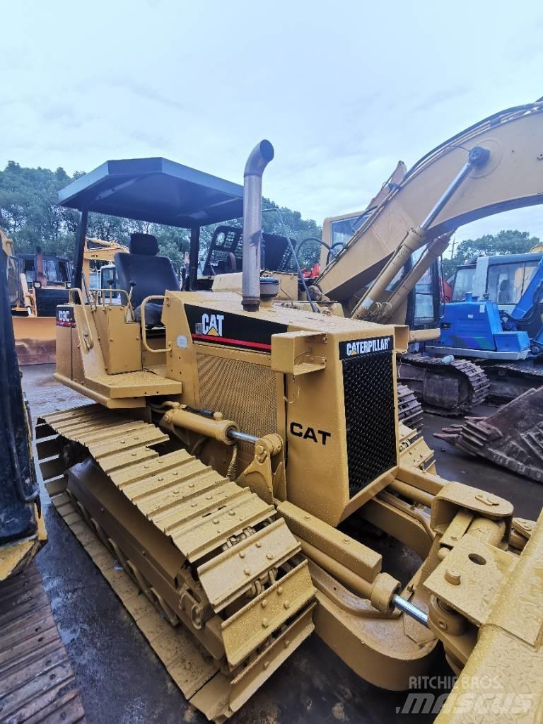 CAT D3C Гусеничні бульдозери
