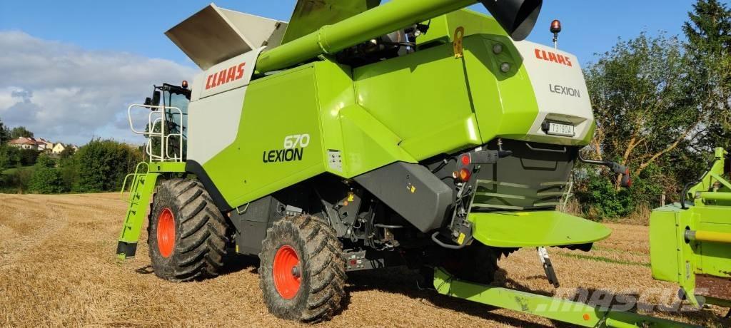 CLAAS Lexion 670 Зернозбиральні комбайни
