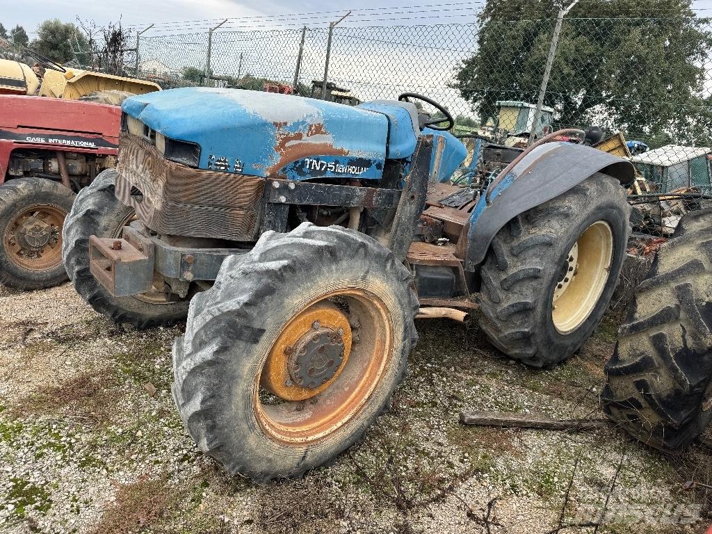 New Holland TN 75 Трактори