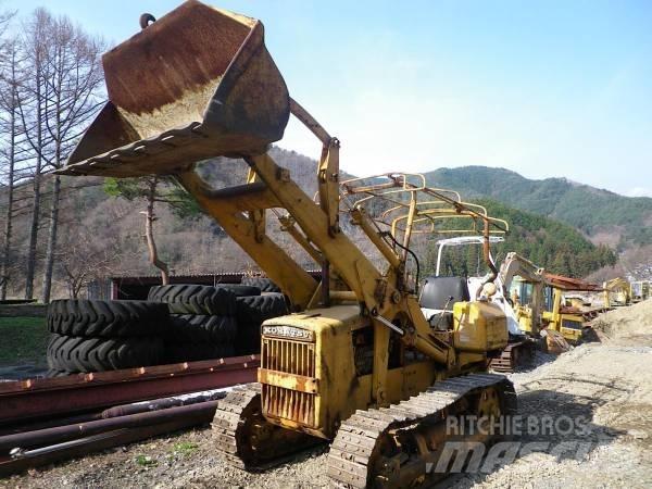 Komatsu D20S-3 Гусеничні бульдозери