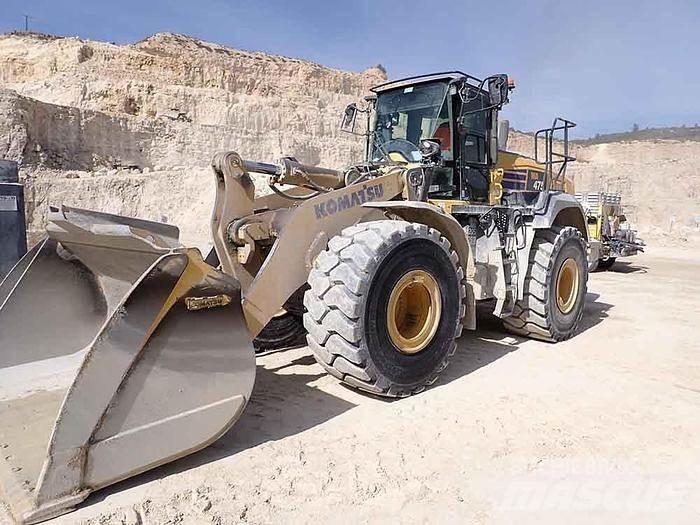 Komatsu WA475-10 Фронтальні навантажувачі