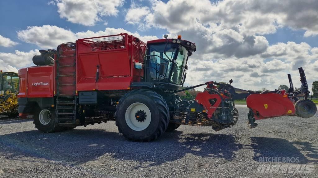 Agrifac lighttraxx Бурякозбиральні комбайни