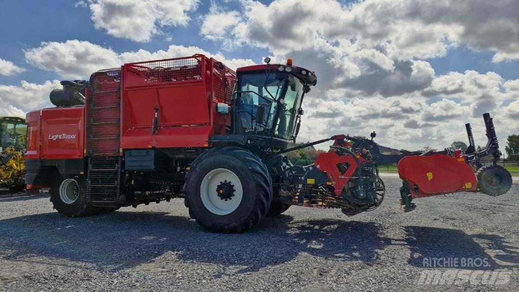 Agrifac lighttraxx Бурякозбиральні комбайни