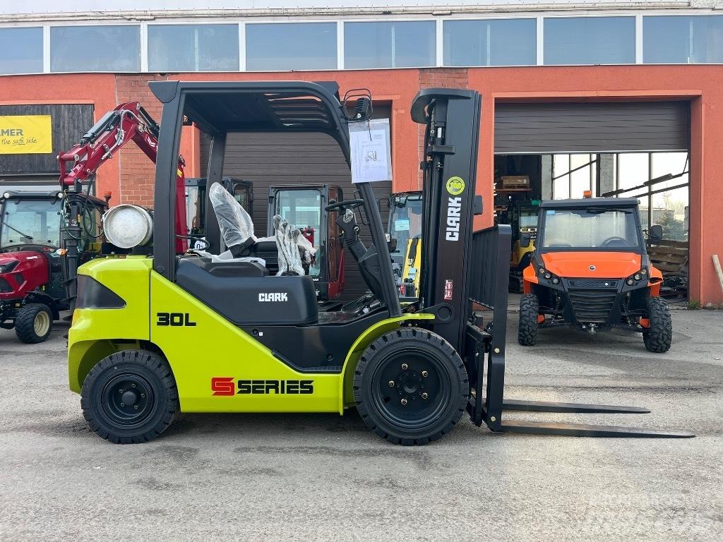Clark S 30 L Газові навантажувачі