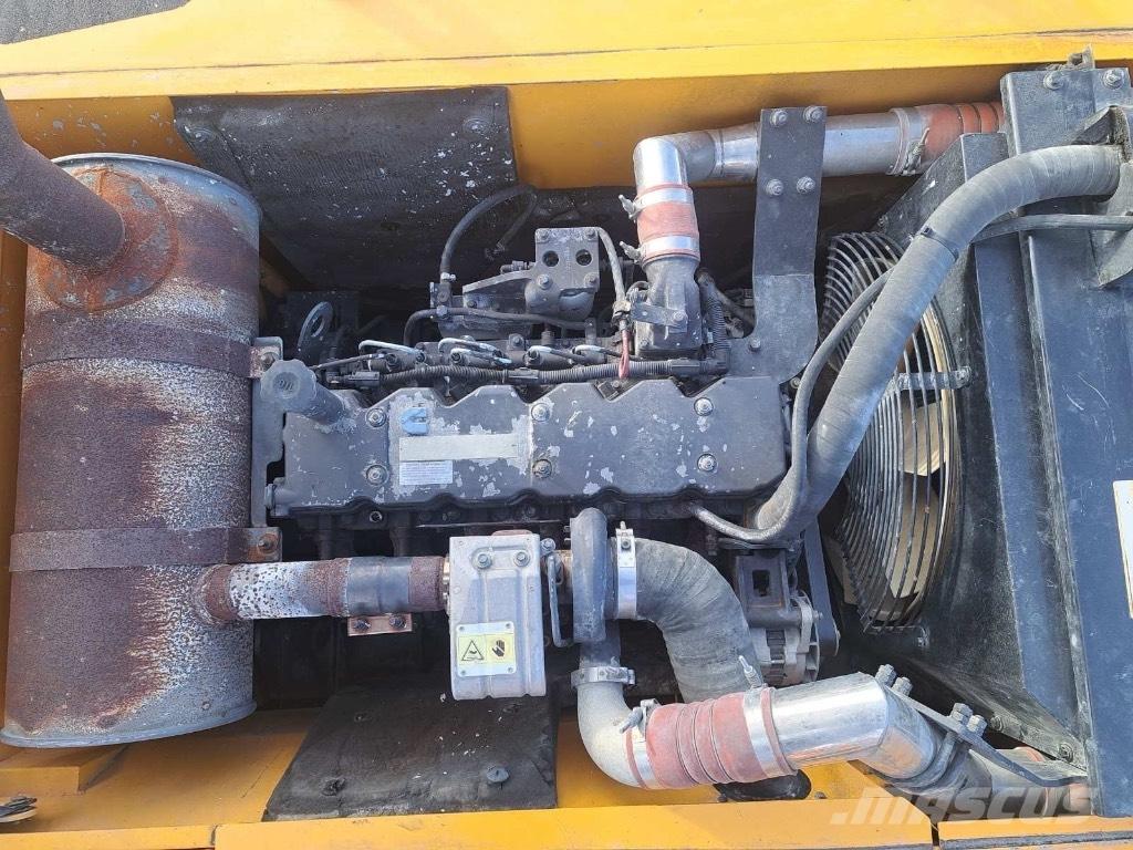 Hyundai R 210 LC 7A Гусеничні екскаватори