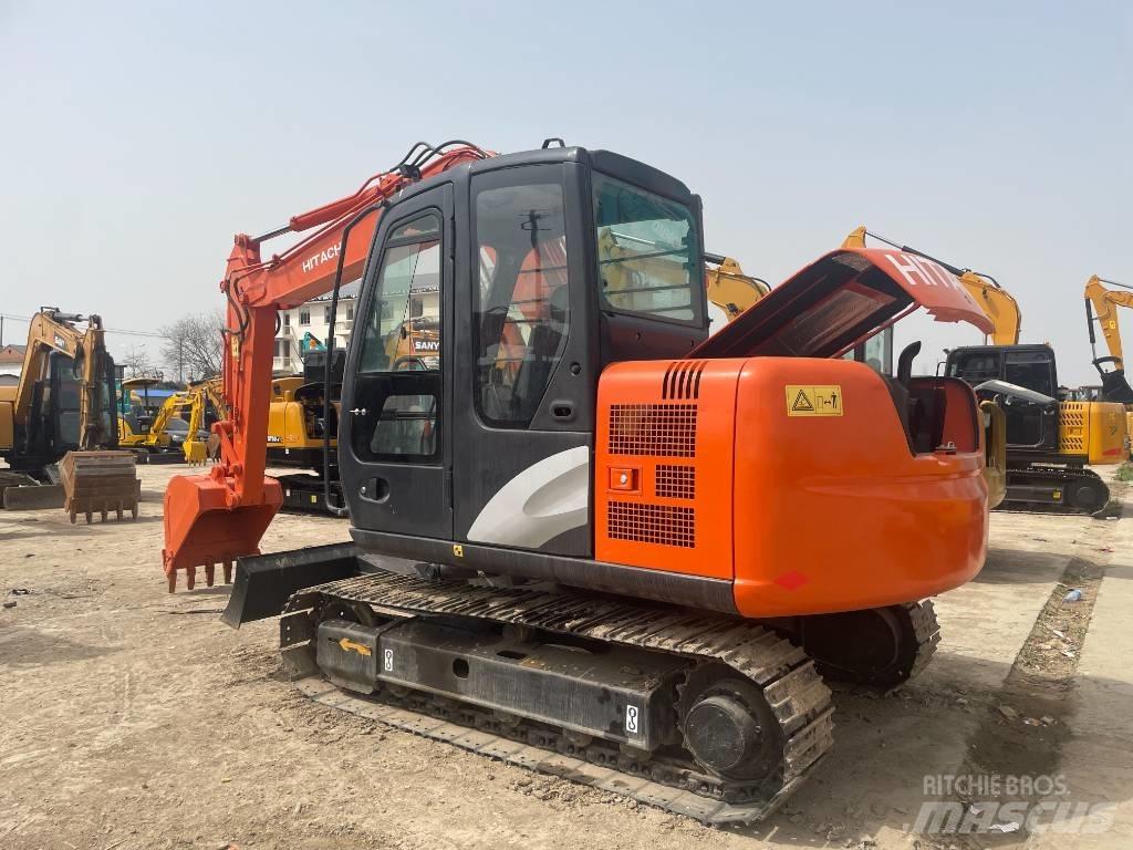 Hitachi ZX 70 Гусеничні екскаватори