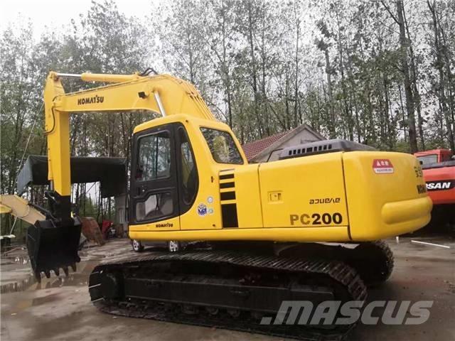 Komatsu pc200-6 Гусеничні екскаватори