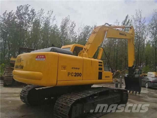 Komatsu pc200-6 Гусеничні екскаватори