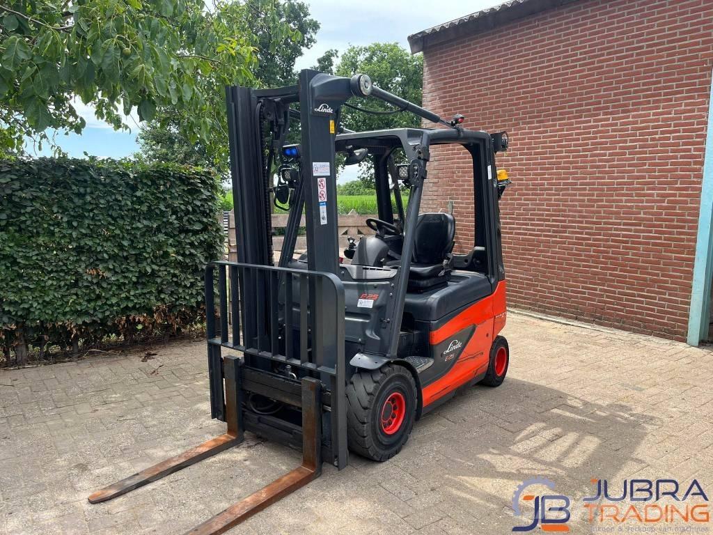 Linde E25-01 Електронавантажувачі