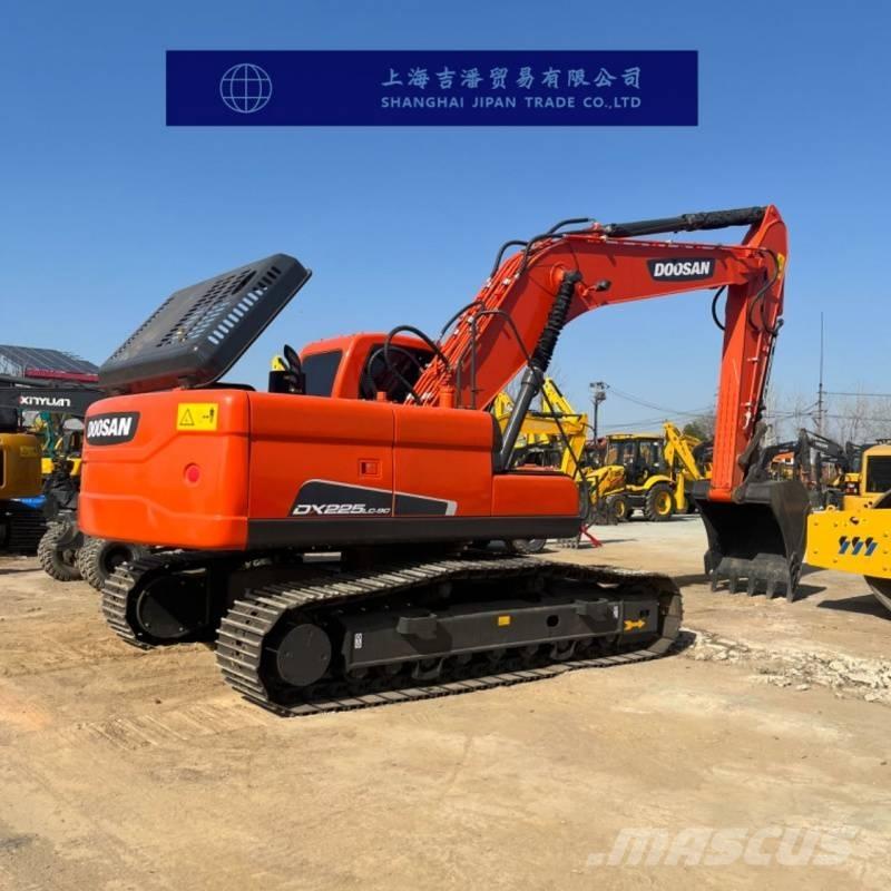 Doosan DX 225 Гусеничні екскаватори