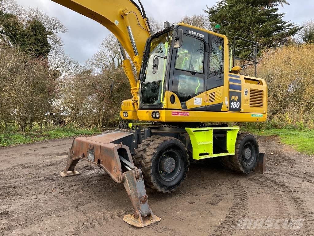 Komatsu PW 180-11 Колісні екскаватори