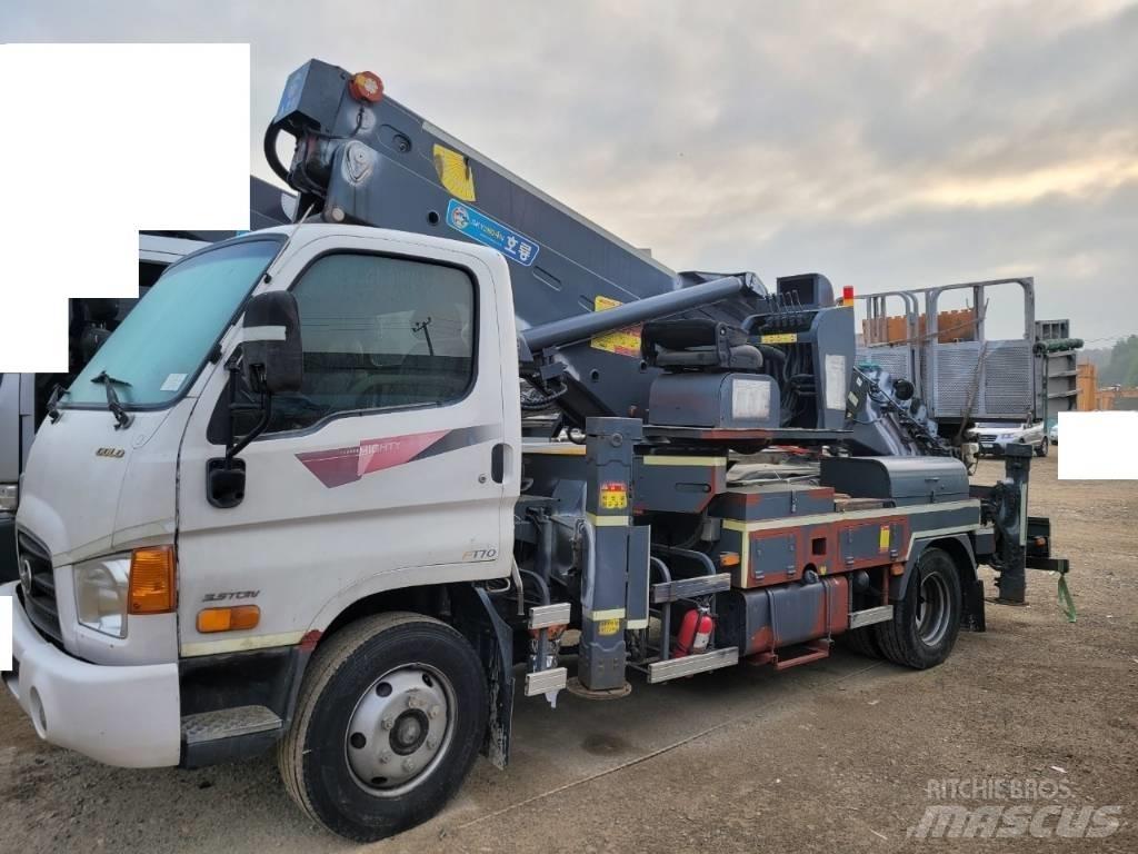 Horyong SKY 2804N Автовишки на базі вантажівки