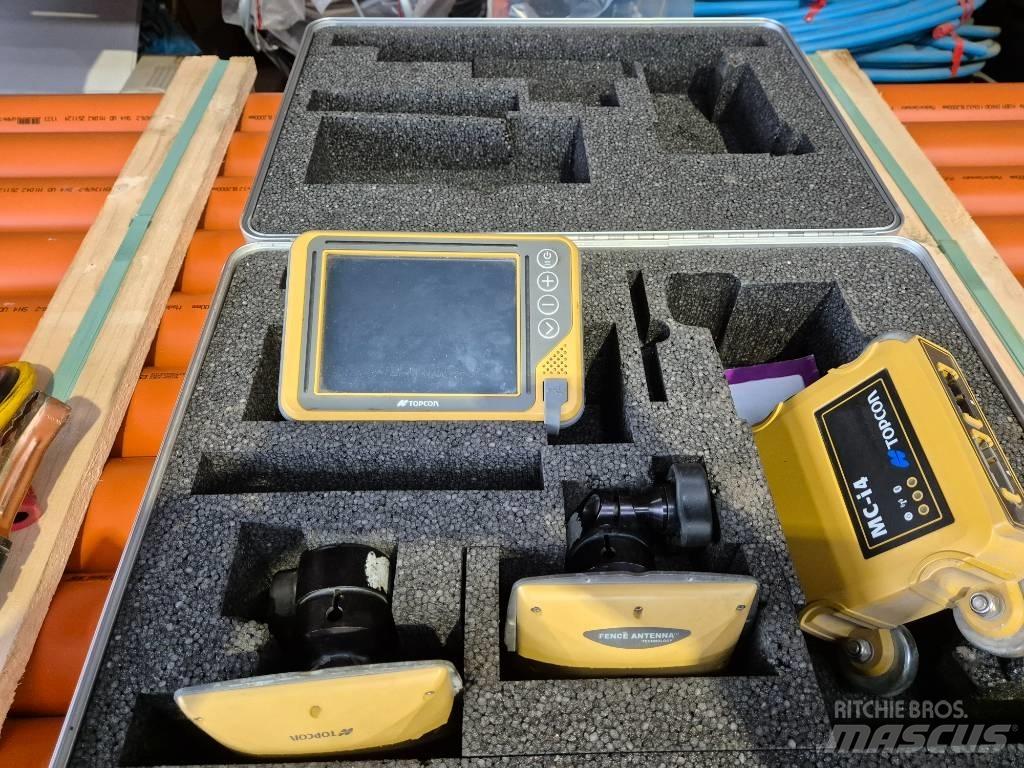 Komatsu PC210 LC-11 Гусеничні екскаватори