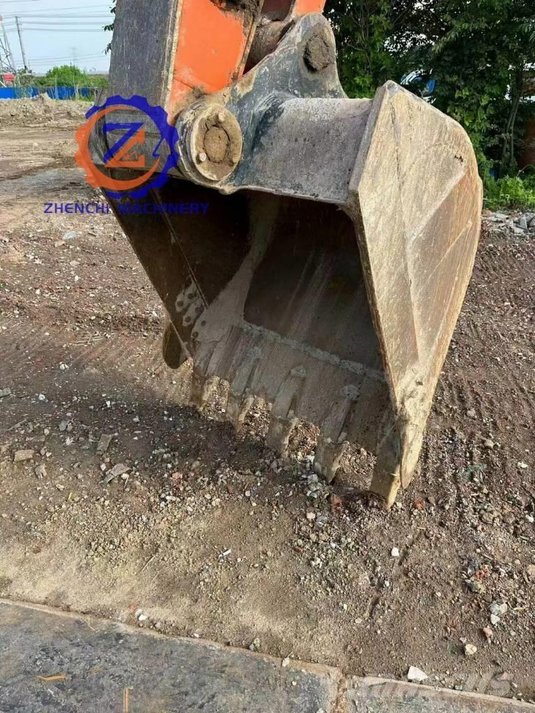 Hitachi ZX 200-5 G Гусеничні екскаватори