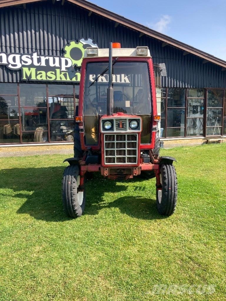 Case IH 485 XL Трактори