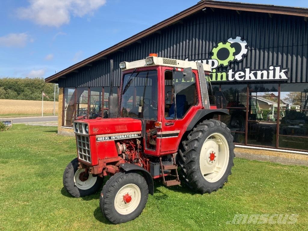 Case IH 485 XL Трактори