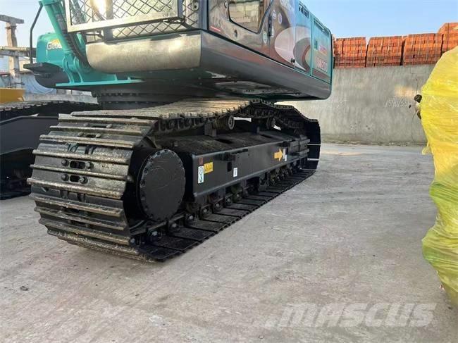 Kobelco SK 200 Гусеничні екскаватори