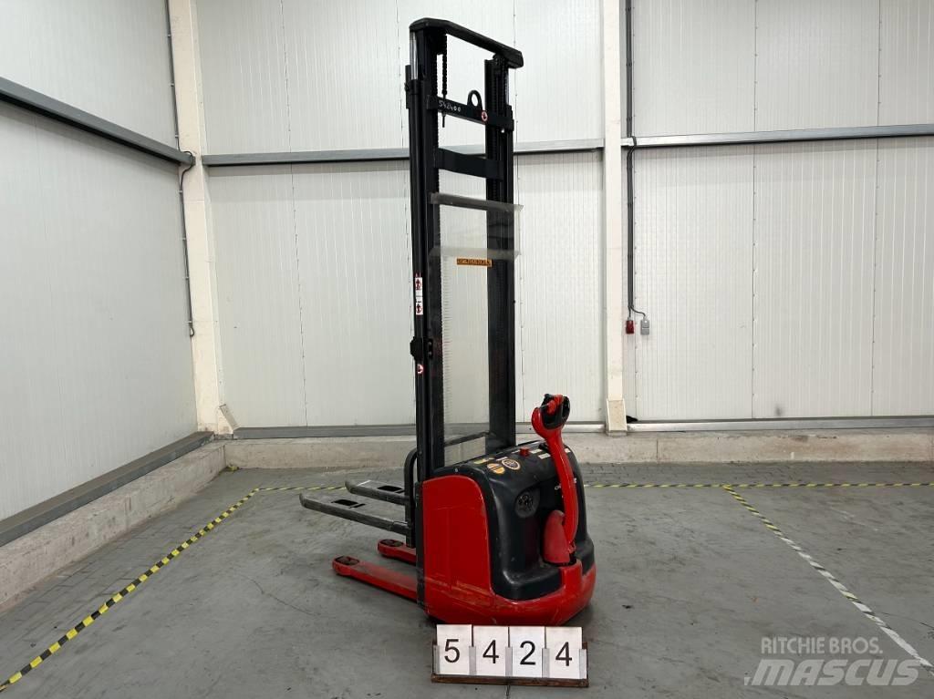 Linde T16L Самохідні електроштабелери