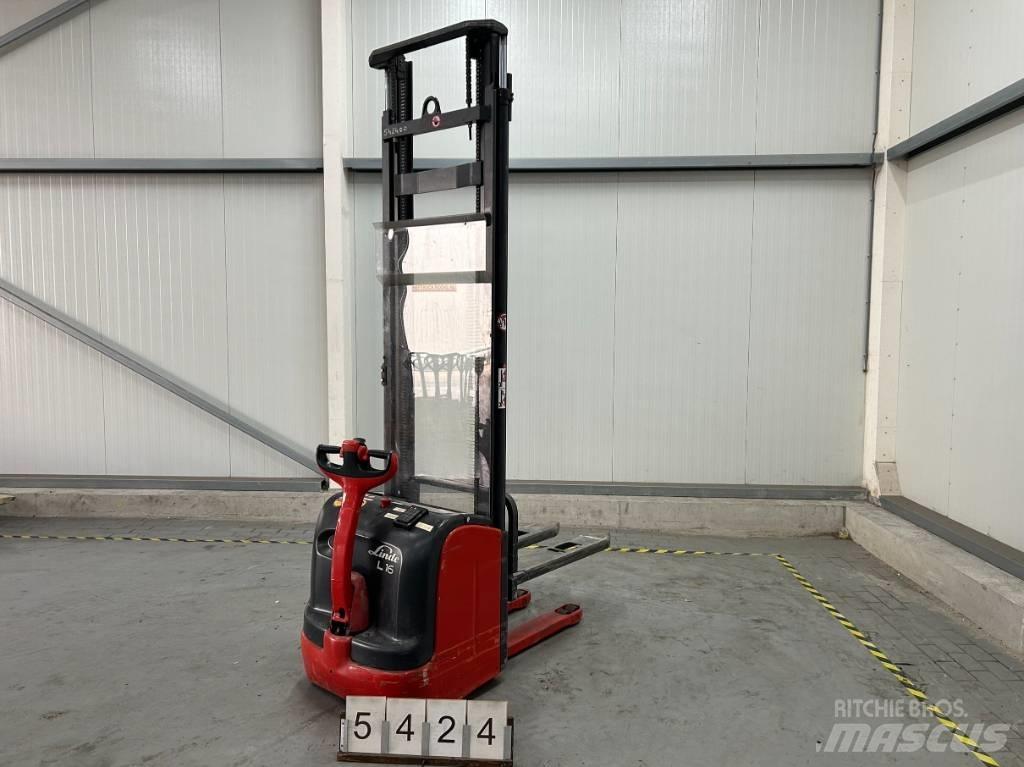 Linde T16L Самохідні електроштабелери
