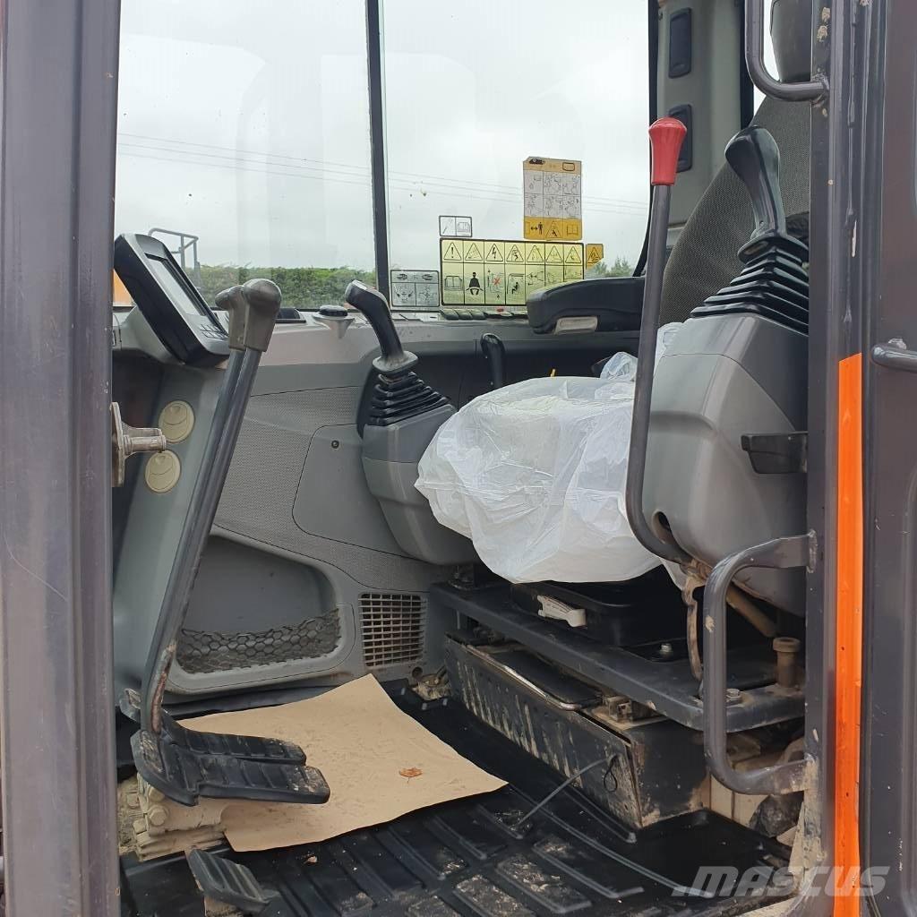 Doosan DX 85 R-3 Середні екскаватори 7т. - 12т.