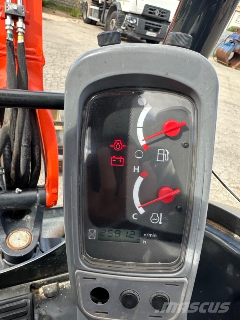 Kubota U 27-4 Міні-екскаватори < 7т
