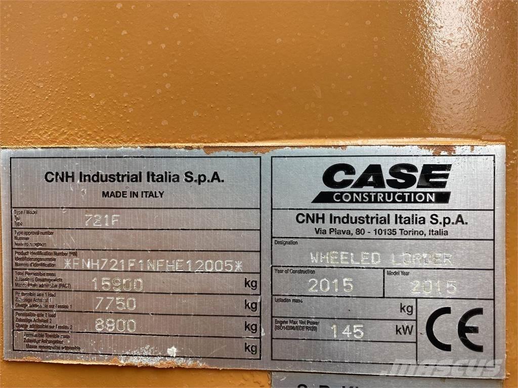 CASE 721F Фронтальні навантажувачі