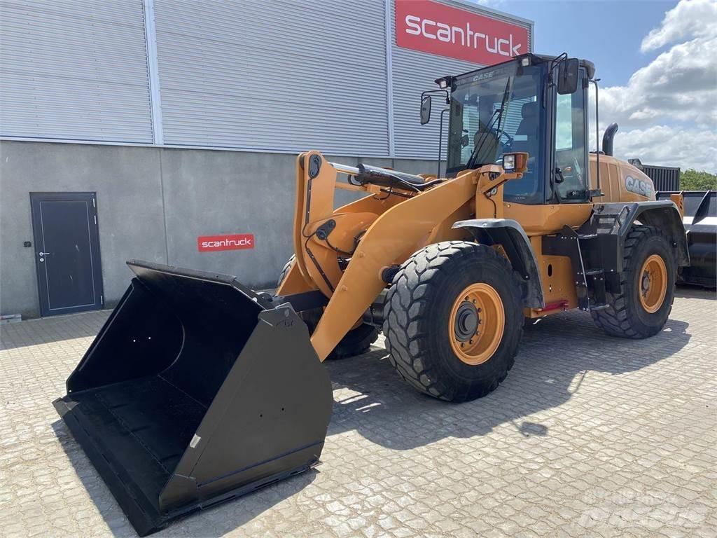 CASE 721F Фронтальні навантажувачі