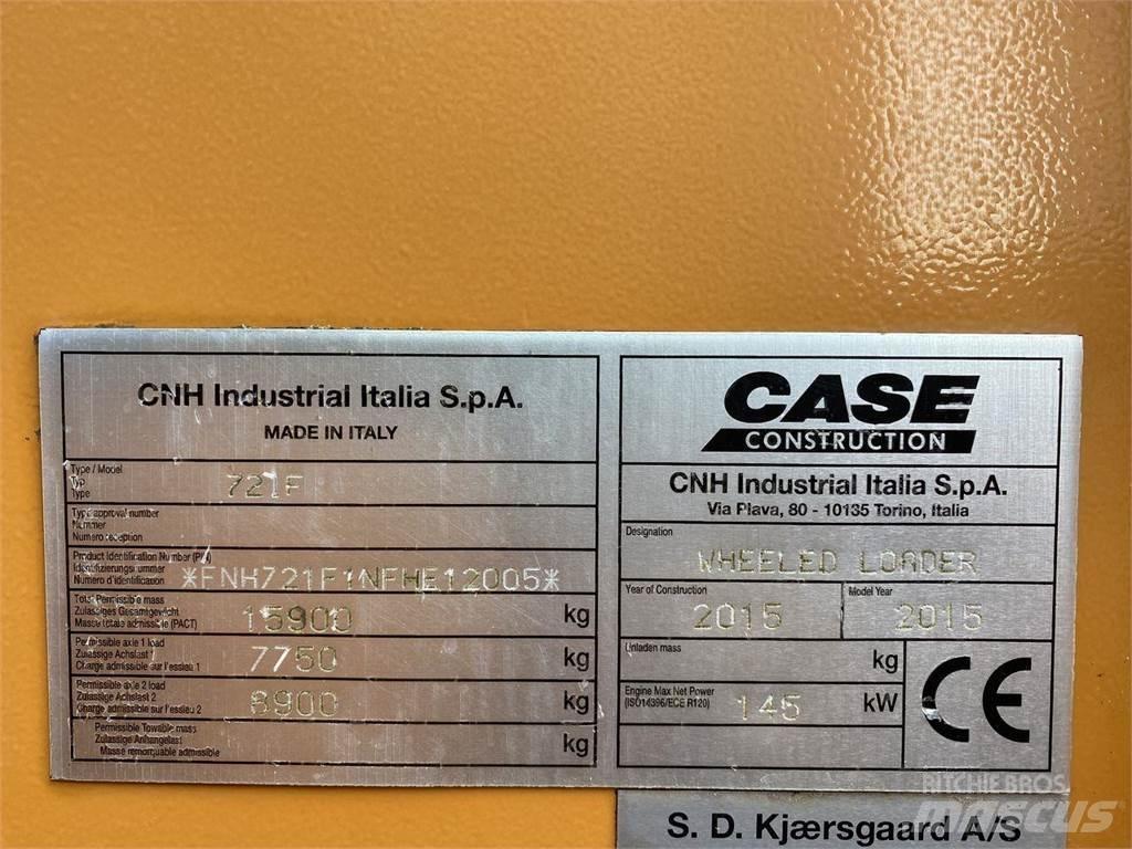 CASE 721F Фронтальні навантажувачі