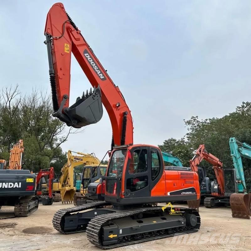 Doosan DX225-9C Гусеничні екскаватори