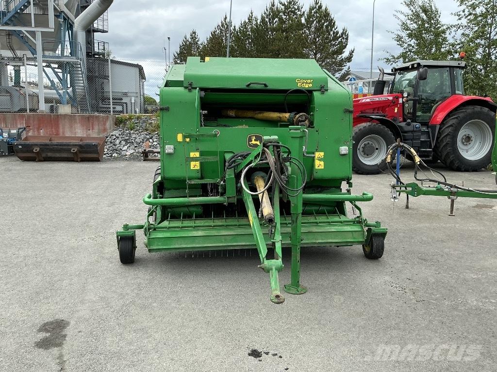 John Deere 644 Рулонні прес-підбирачі
